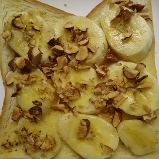 バナナとアーモンドの塩トースト(^^)
